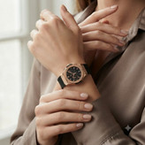 ساعت مچی زنانه سه موتور فعالHublot
